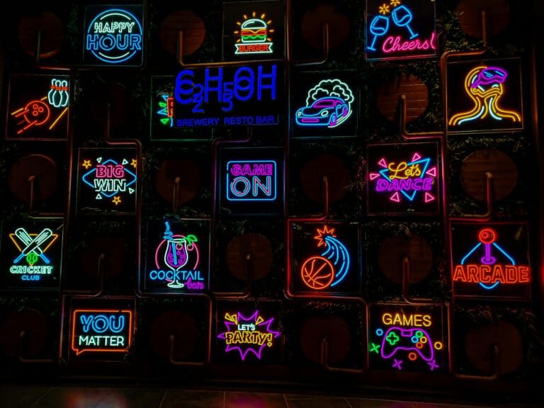 Themed Bars and Geek Restaurants in Austin: Game Nights and Nerd Culture Dining